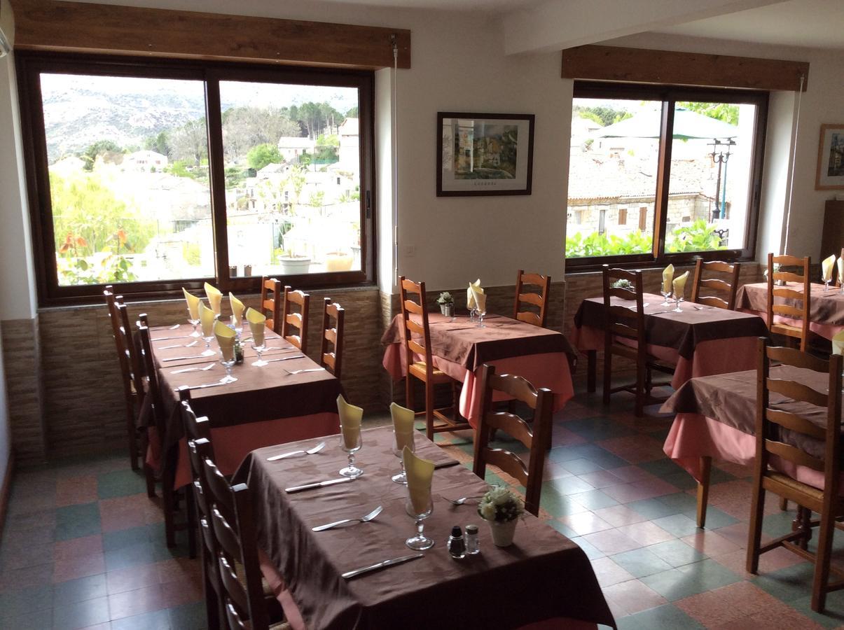 Hotel Restaurant De La Poste Aullene Екстер'єр фото